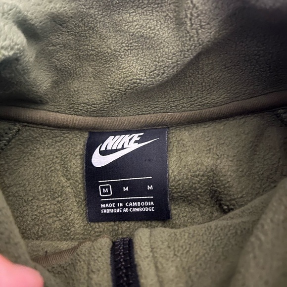 Nike Green Fleece Quarter Zip Sweater - Picture 2 of 3